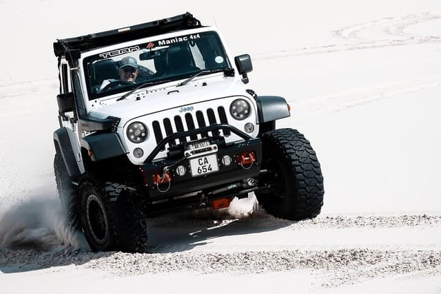 Professional drivers in modern Jeeps Wranglers. We offer the ultimate Dune Experience for the traveller who is looking for a safe, fun and premium experience. 